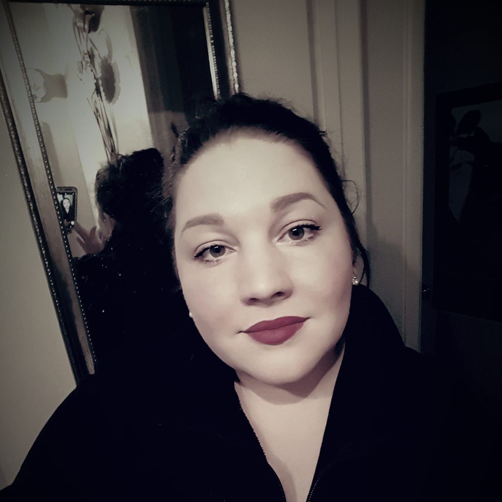 Meet your Posher, Bobbi